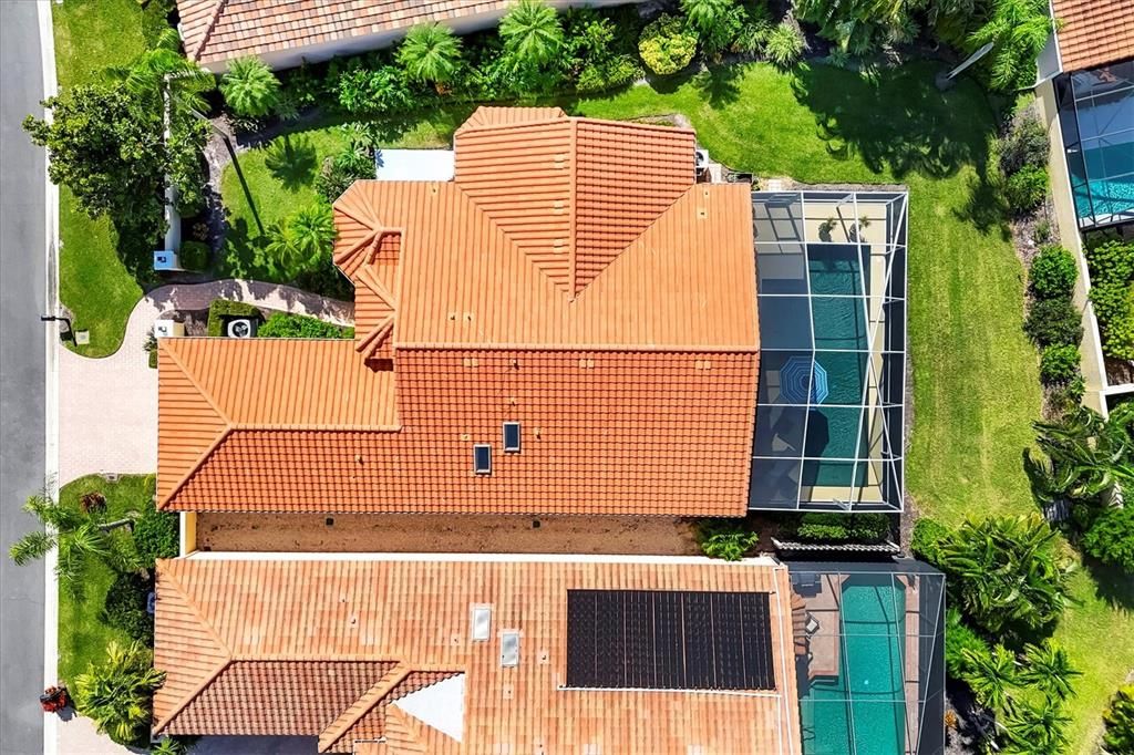 For Sale: $795,000 (3 beds, 3 baths, 2516 Square Feet)