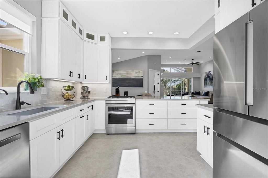 For Sale: $795,000 (3 beds, 3 baths, 2516 Square Feet)