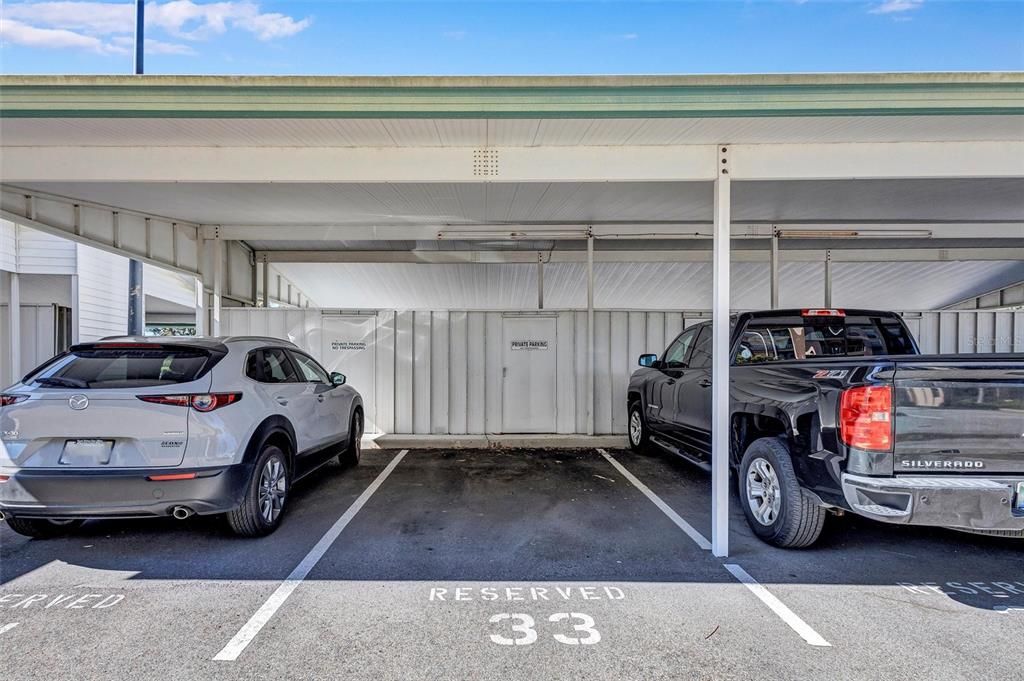 For Sale: $220,000 (2 beds, 2 baths, 936 Square Feet)