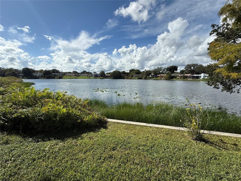 Active With Contract: $225,000 (2 beds, 2 baths, 1360 Square Feet)