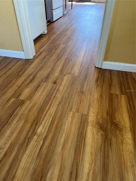 Active With Contract: $225,000 (2 beds, 2 baths, 1360 Square Feet)