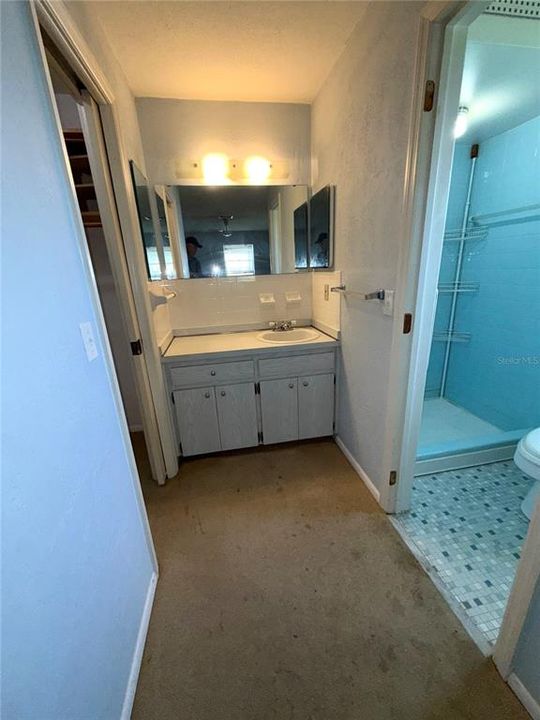 Active With Contract: $225,000 (2 beds, 2 baths, 1360 Square Feet)