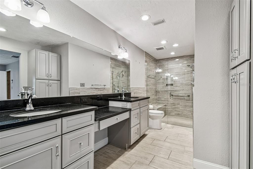 For Sale: $875,000 (3 beds, 3 baths, 3292 Square Feet)