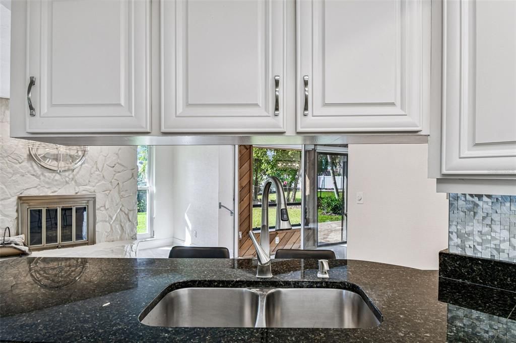 For Sale: $875,000 (3 beds, 3 baths, 3292 Square Feet)