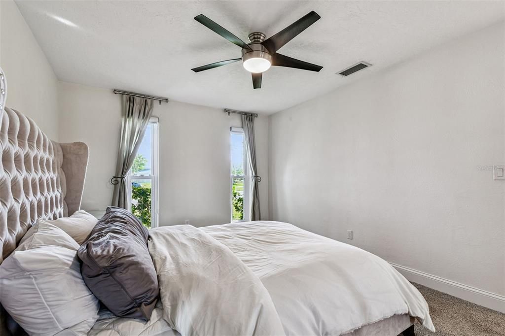 For Sale: $875,000 (3 beds, 3 baths, 3292 Square Feet)