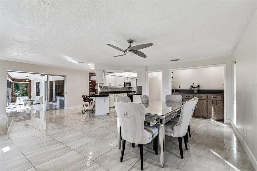 For Sale: $875,000 (3 beds, 3 baths, 3292 Square Feet)