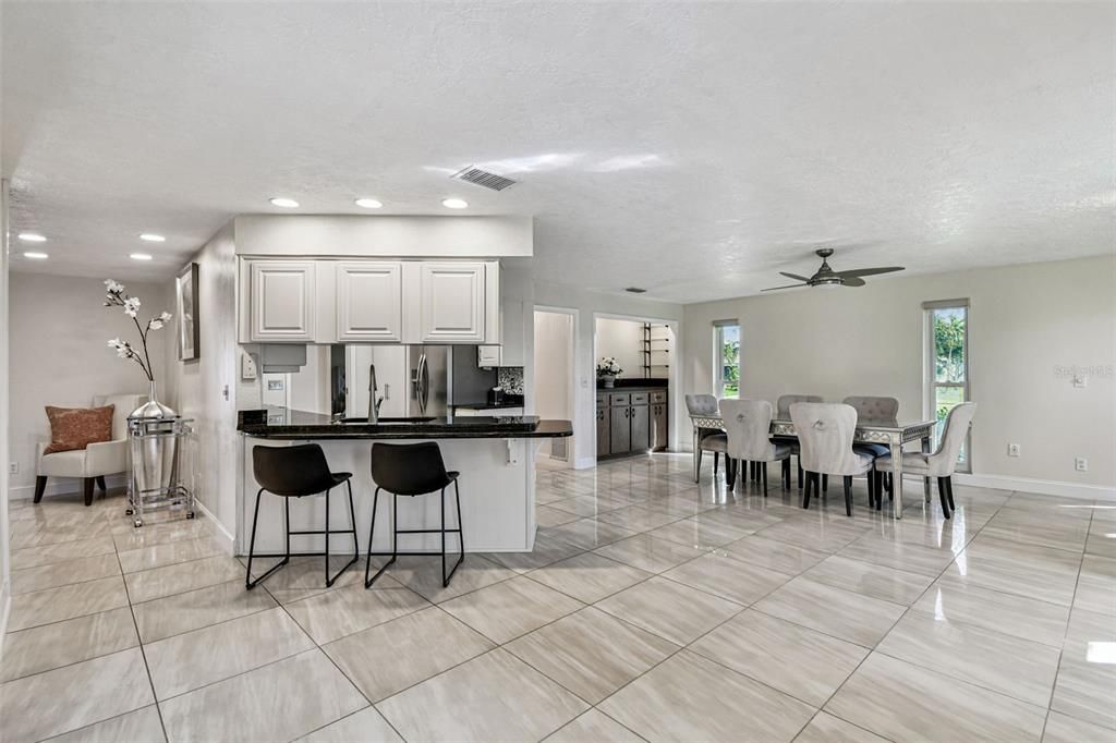 For Sale: $875,000 (3 beds, 3 baths, 3292 Square Feet)