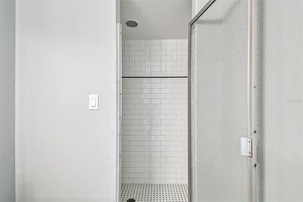 For Sale: $875,000 (3 beds, 3 baths, 3292 Square Feet)