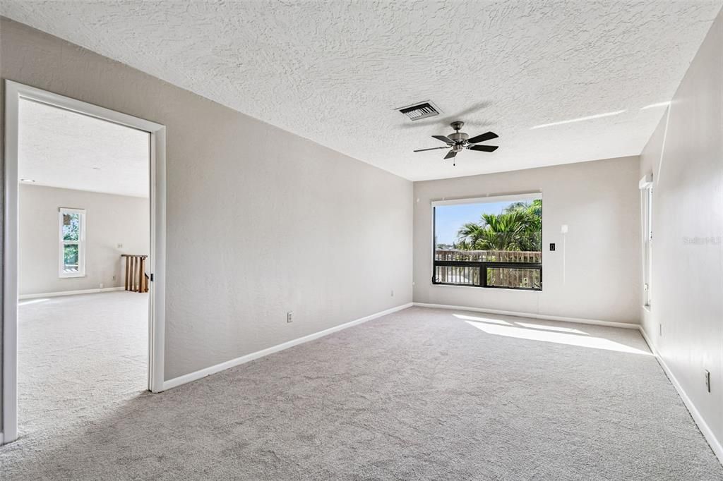 For Sale: $875,000 (3 beds, 3 baths, 3292 Square Feet)