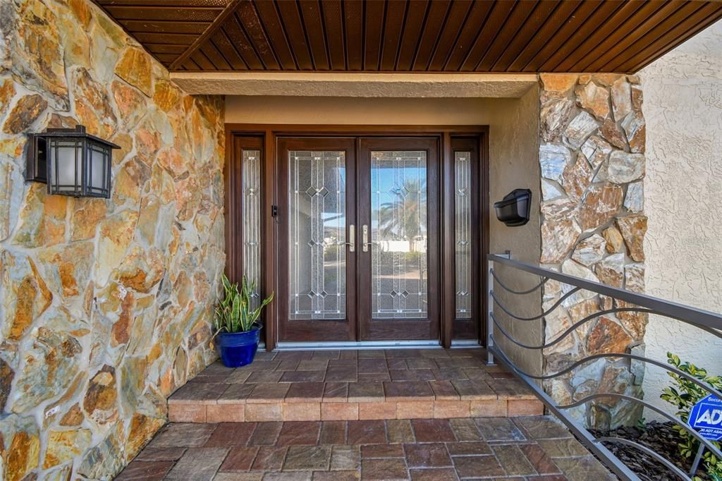 For Sale: $875,000 (3 beds, 3 baths, 3292 Square Feet)