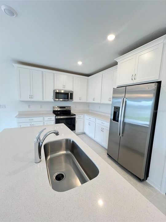 Active With Contract: $324,990 (4 beds, 3 baths, 2134 Square Feet)