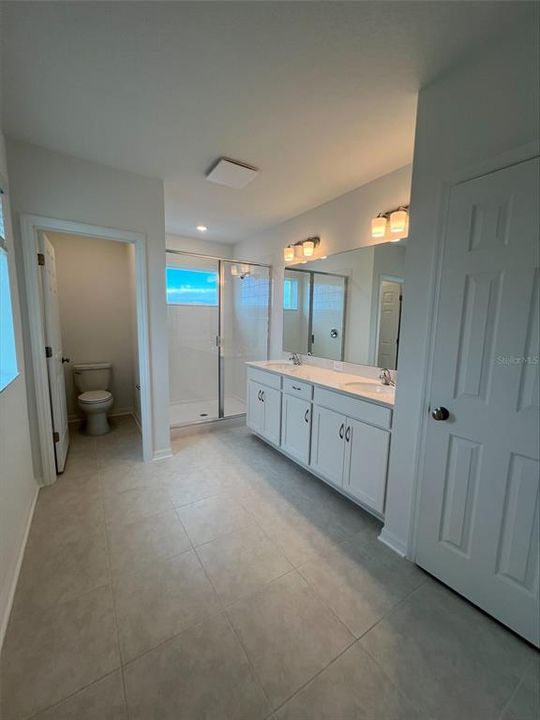 Active With Contract: $324,990 (4 beds, 3 baths, 2134 Square Feet)