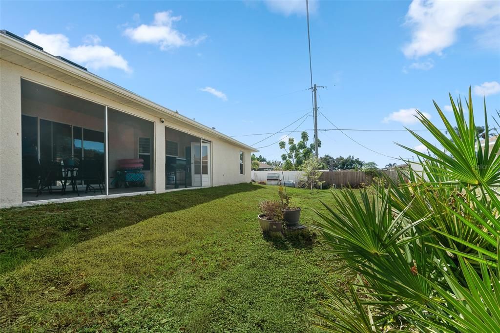 На продажу: $649,000 (4 спален, 2 ванн, 2331 Квадратных фут)