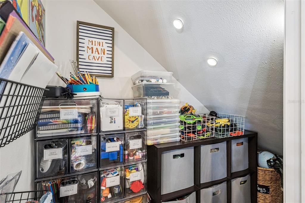 For Sale: $525,000 (4 beds, 2 baths, 2175 Square Feet)