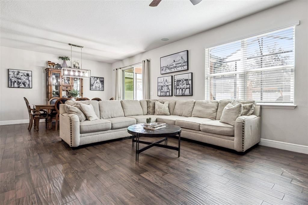 For Sale: $525,000 (4 beds, 2 baths, 2175 Square Feet)