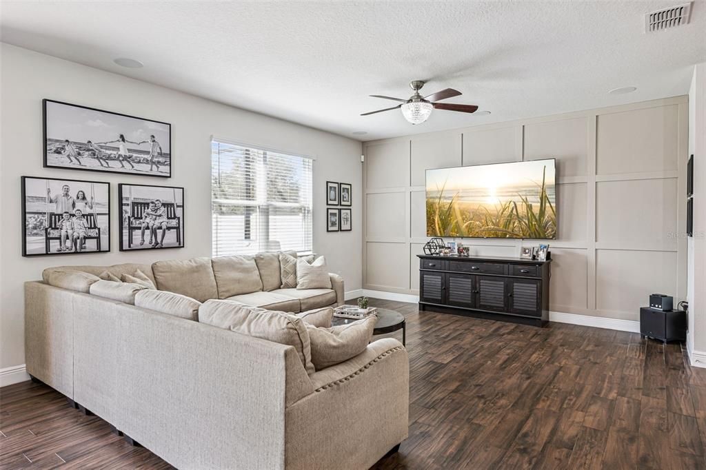 For Sale: $525,000 (4 beds, 2 baths, 2175 Square Feet)