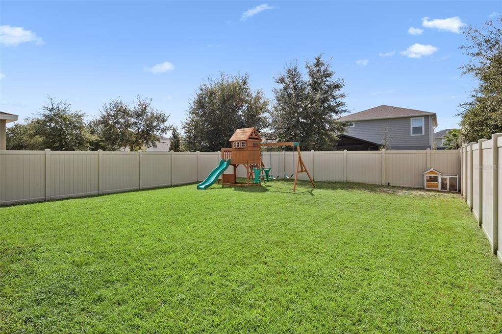 For Sale: $525,000 (4 beds, 2 baths, 2175 Square Feet)