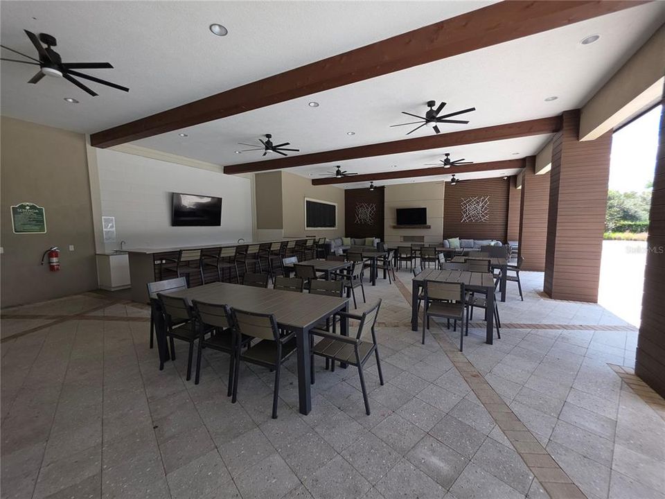 For Sale: $525,000 (4 beds, 2 baths, 2175 Square Feet)