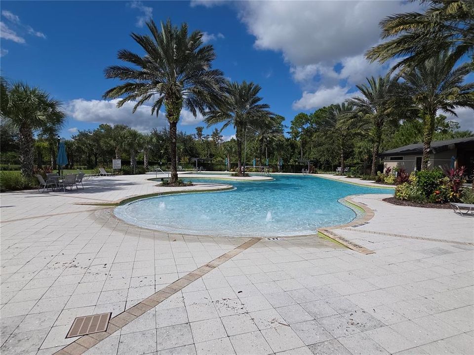 For Sale: $525,000 (4 beds, 2 baths, 2175 Square Feet)