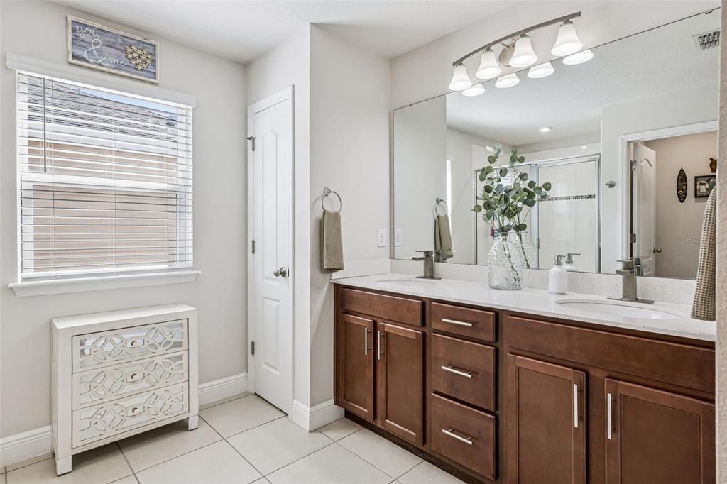 For Sale: $525,000 (4 beds, 2 baths, 2175 Square Feet)