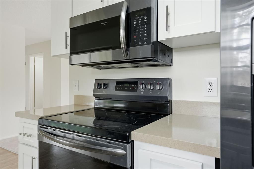 En Venta: $224,900 (2 camas, 1 baños, 924 Pies cuadrados)