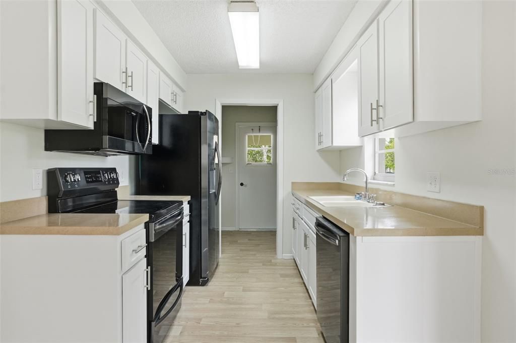 En Venta: $224,900 (2 camas, 1 baños, 924 Pies cuadrados)