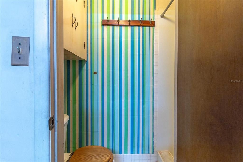 Active With Contract: $200,000 (2 beds, 1 baths, 1094 Square Feet)