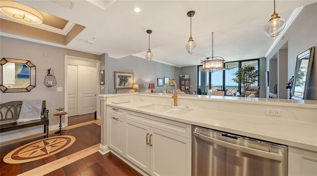 For Sale: $1,499,000 (2 beds, 2 baths, 1671 Square Feet)