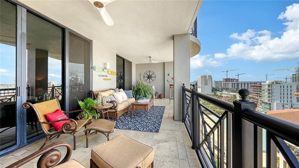 For Sale: $1,499,000 (2 beds, 2 baths, 1671 Square Feet)