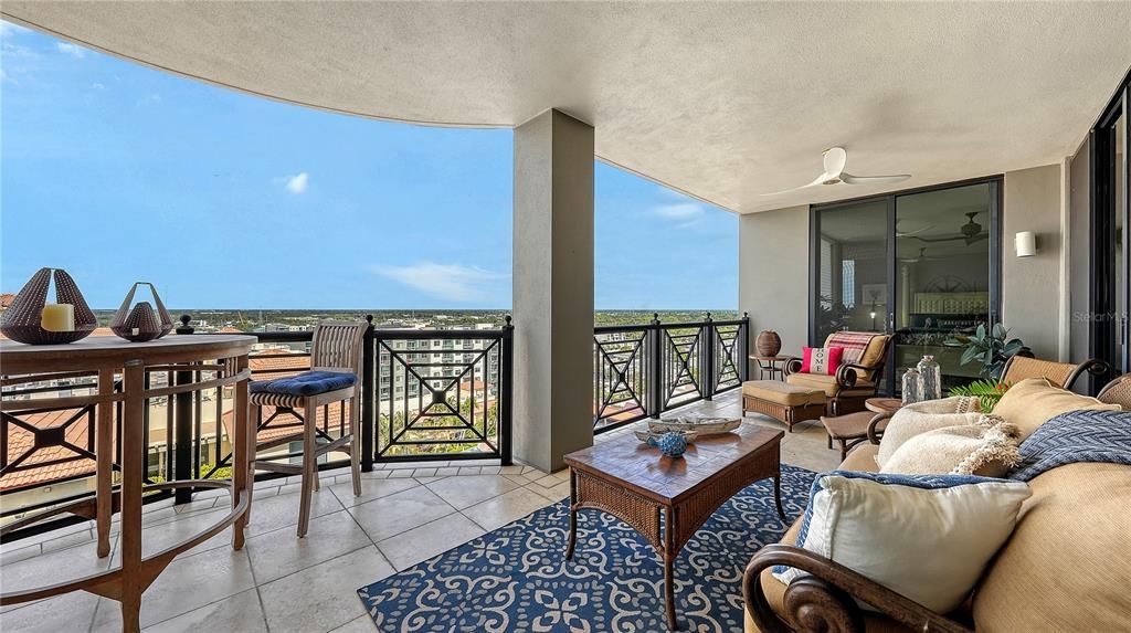 For Sale: $1,499,000 (2 beds, 2 baths, 1671 Square Feet)