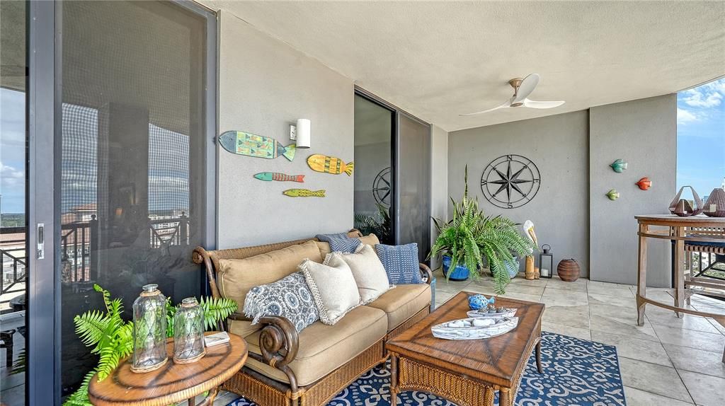 For Sale: $1,499,000 (2 beds, 2 baths, 1671 Square Feet)