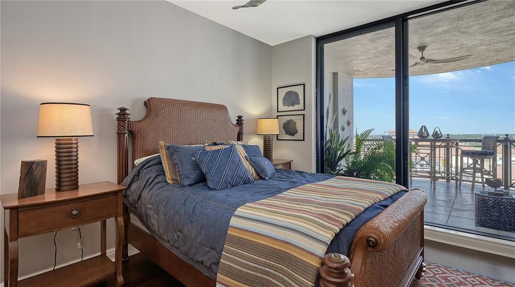 For Sale: $1,499,000 (2 beds, 2 baths, 1671 Square Feet)