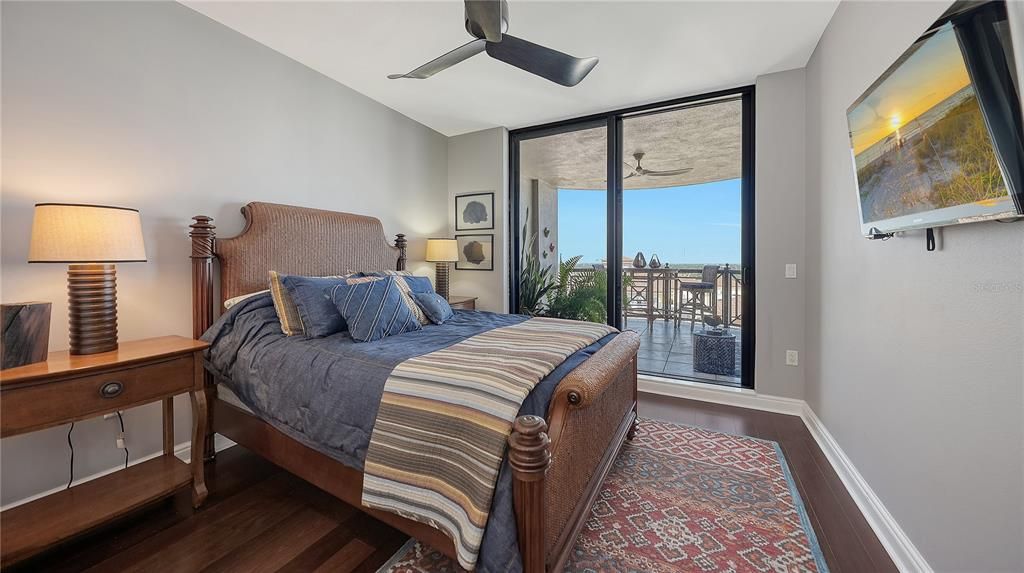 For Sale: $1,499,000 (2 beds, 2 baths, 1671 Square Feet)