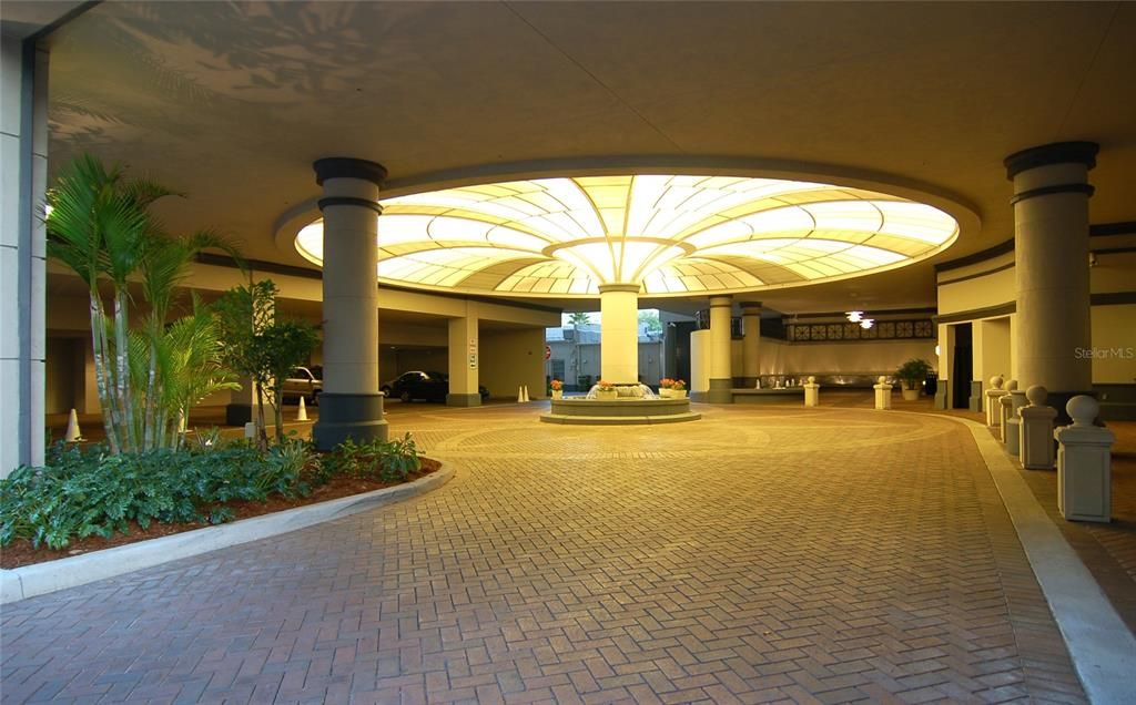 For Sale: $1,499,000 (2 beds, 2 baths, 1671 Square Feet)