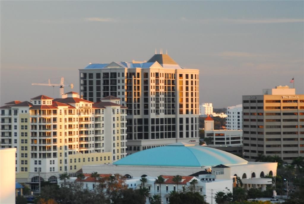 For Sale: $1,499,000 (2 beds, 2 baths, 1671 Square Feet)