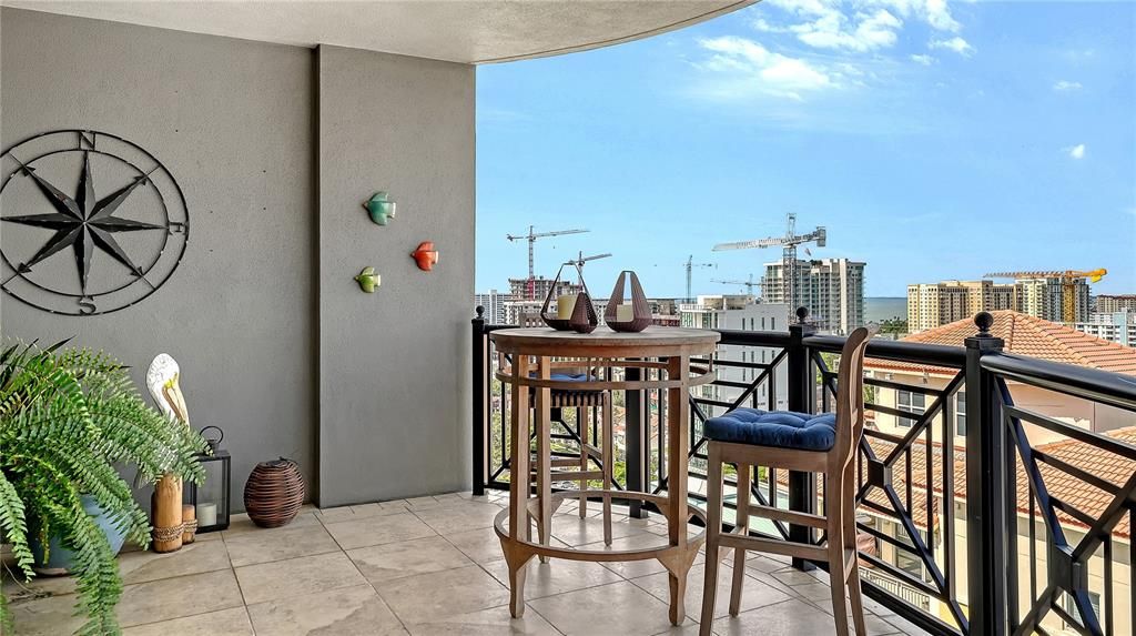 For Sale: $1,499,000 (2 beds, 2 baths, 1671 Square Feet)