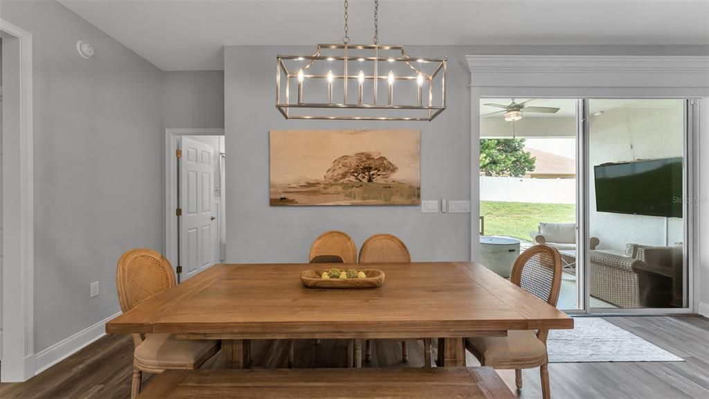 For Sale: $560,000 (4 beds, 3 baths, 2566 Square Feet)