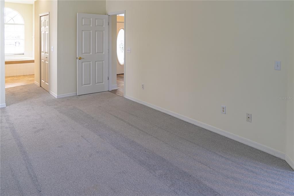 Active With Contract: $474,990 (4 beds, 2 baths, 2098 Square Feet)