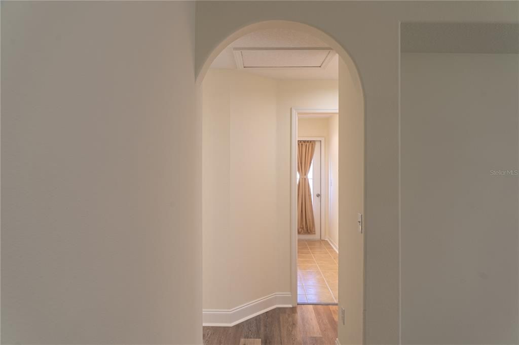 Active With Contract: $474,990 (4 beds, 2 baths, 2098 Square Feet)