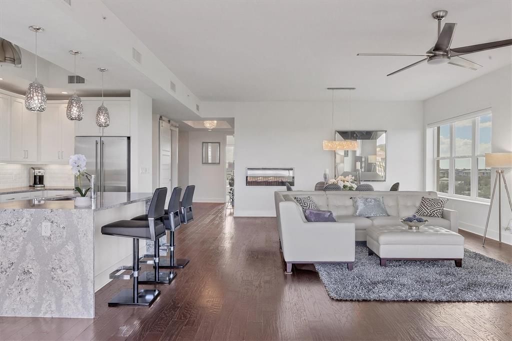 Active With Contract: $1,000,000 (3 beds, 2 baths, 2306 Square Feet)