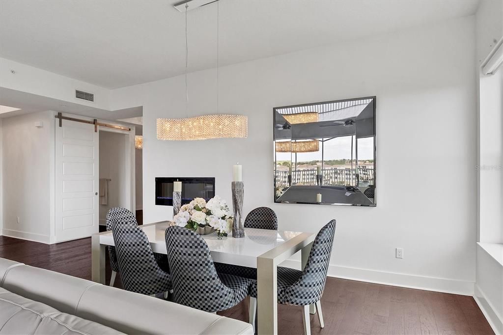 Active With Contract: $1,000,000 (3 beds, 2 baths, 2306 Square Feet)
