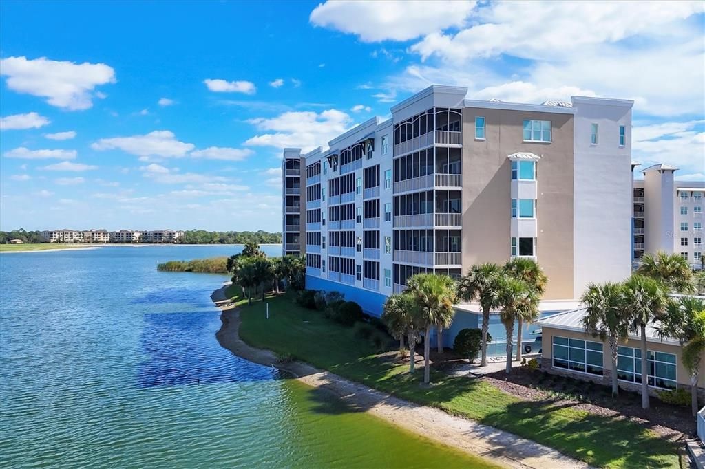 Active With Contract: $1,000,000 (3 beds, 2 baths, 2306 Square Feet)
