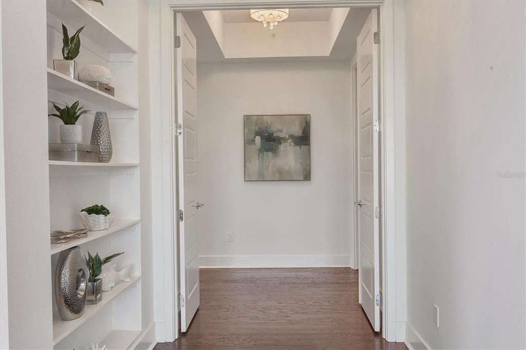 Active With Contract: $1,000,000 (3 beds, 2 baths, 2306 Square Feet)