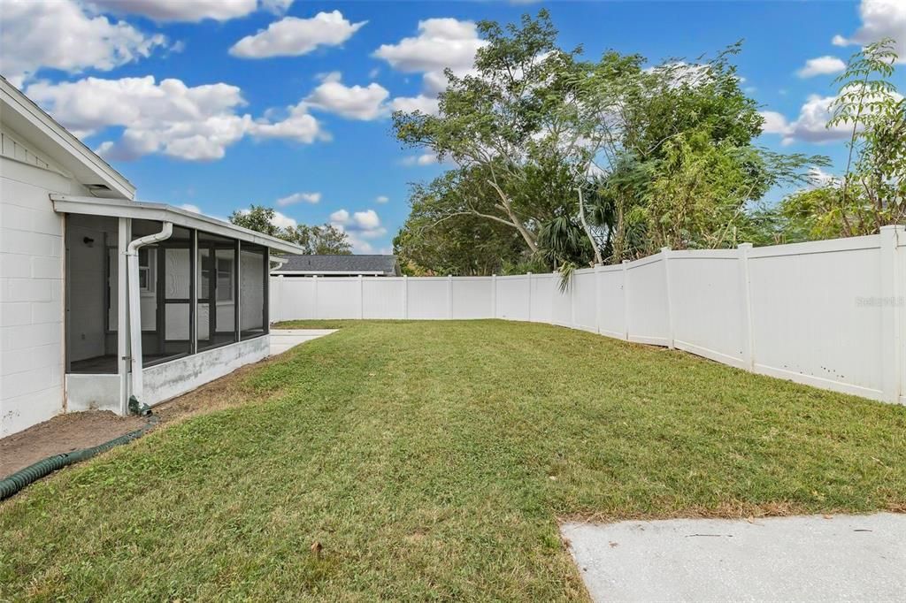 For Sale: $269,900 (3 beds, 2 baths, 1282 Square Feet)