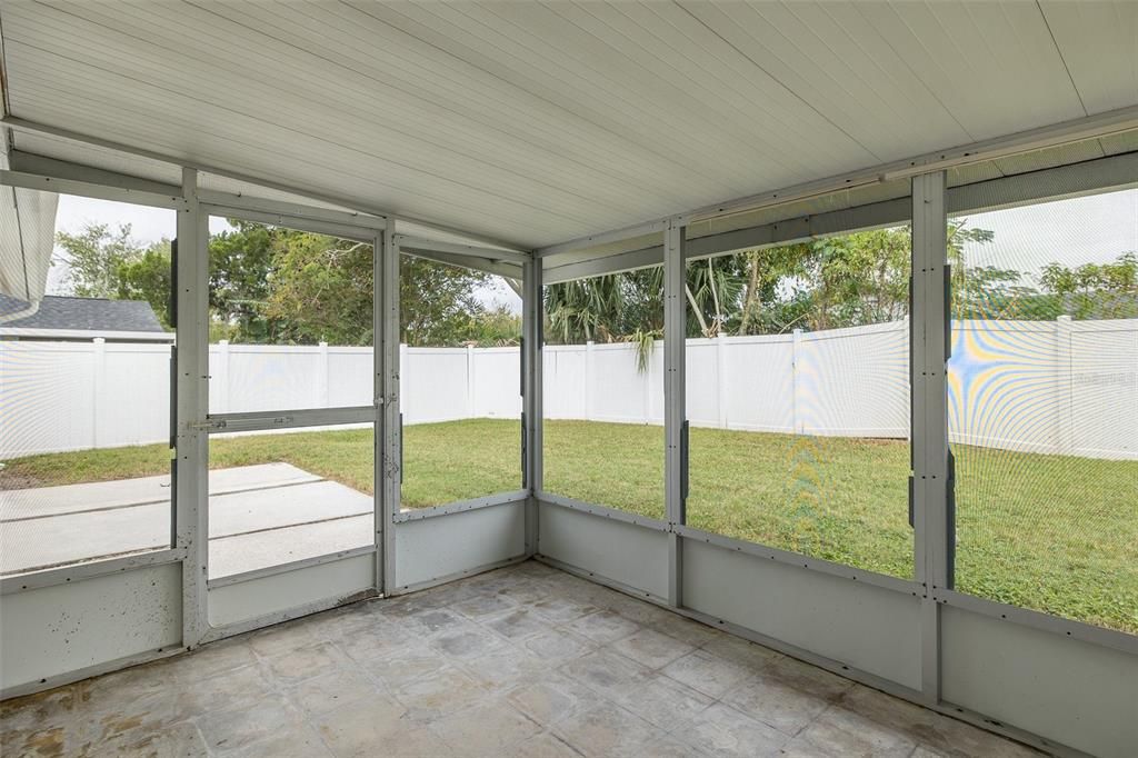 For Sale: $269,900 (3 beds, 2 baths, 1282 Square Feet)