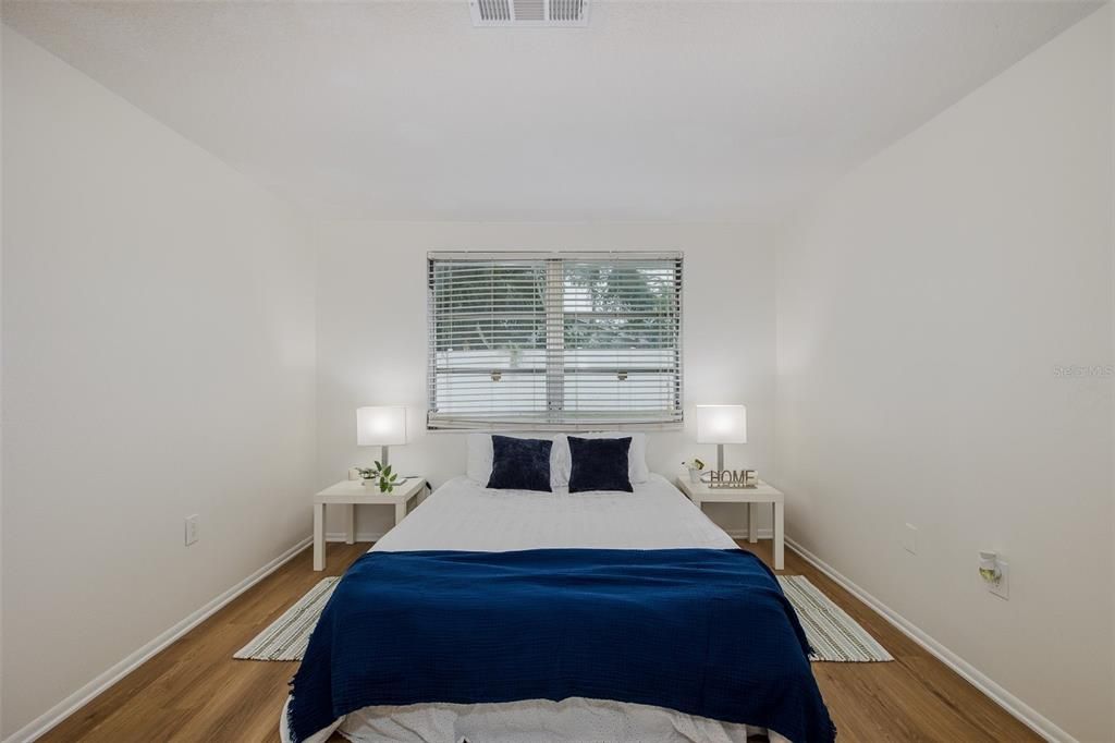 For Sale: $269,900 (3 beds, 2 baths, 1282 Square Feet)