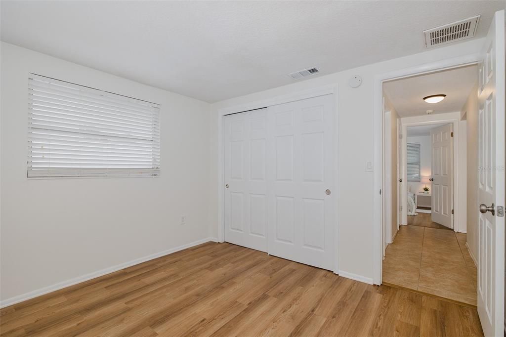 For Sale: $269,900 (3 beds, 2 baths, 1282 Square Feet)