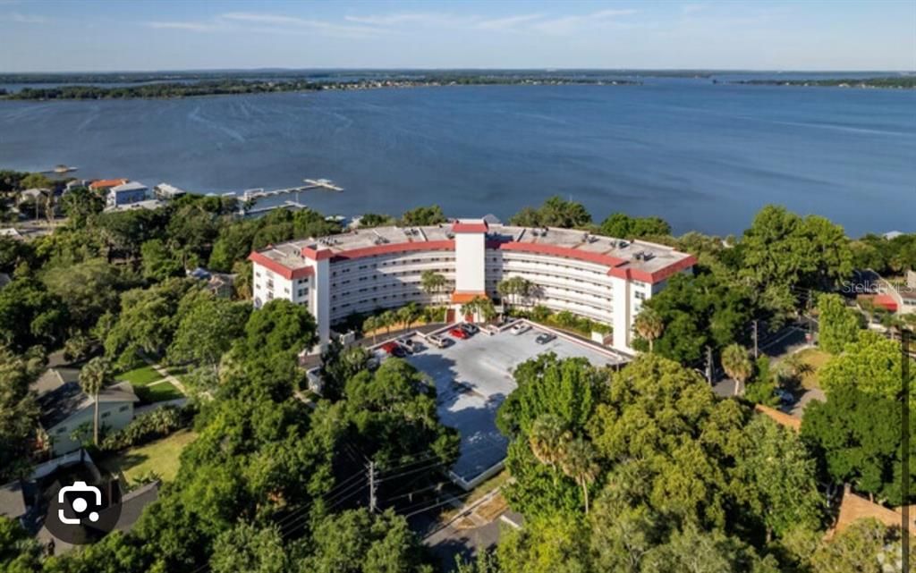 For Rent: $2,000 (2 beds, 2 baths, 1209 Square Feet)