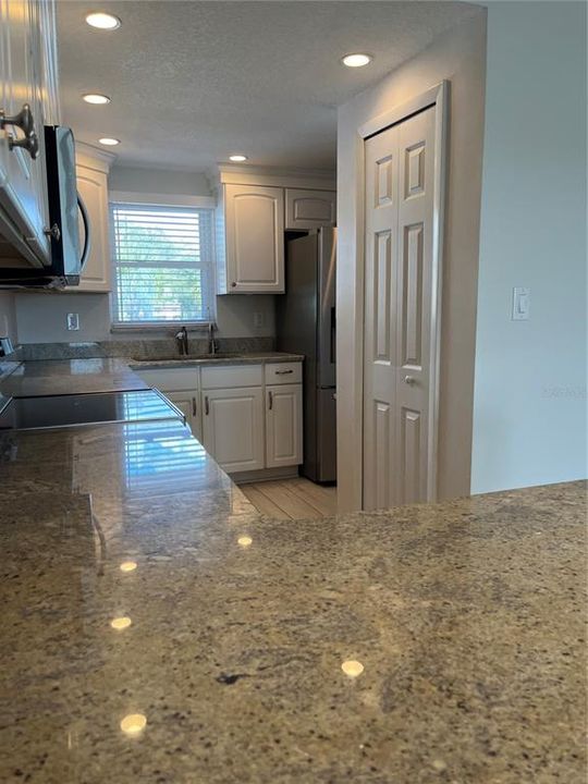 For Rent: $2,000 (2 beds, 2 baths, 1209 Square Feet)