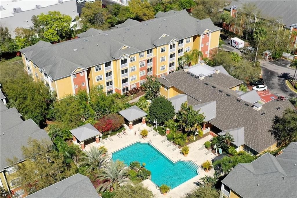 Active With Contract: $265,000 (2 beds, 1 baths, 978 Square Feet)